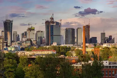 Widok na miasto Warszawa z tego apartamentu