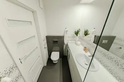 Łazienka w obiekcie Studio Wola Apartament Marcina Kasprzaka - szybkie WI-FI, Smart TV