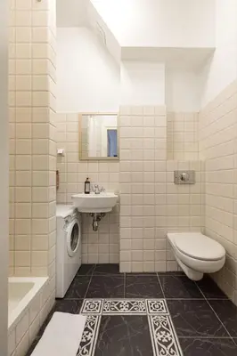Łazienka w obiekcie Warsaw Old Town Fashioned Apartment Rycerska by Noclegi Renters