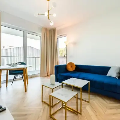 East Side of Warsaw Studio 103 by BookingHost