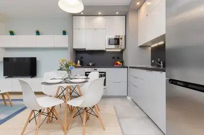 Kuchnia lub aneks kuchenny w obiekcie Warsaw Sokołowska One Bedroom Apartament by Noclegi Renters