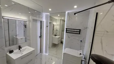 Łazienka w obiekcie Elegancki apartament w sercu Warszawy