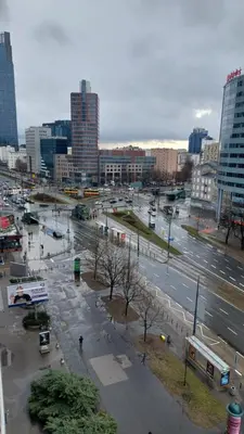 Widok na miasto Warszawa z tego apartamentu