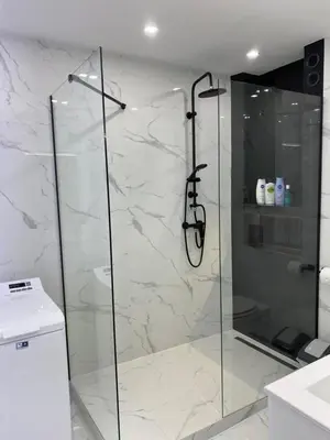 Łazienka w obiekcie Elegancki apartament w sercu Warszawy