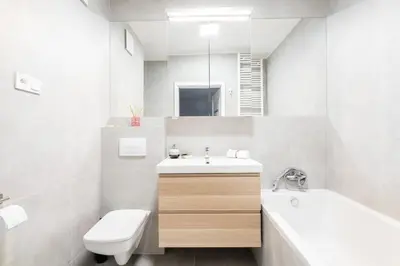 Łazienka w obiekcie Modern 2 Bedroom Apartment with Parking Bemowo