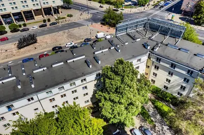 Budynek, w którym mieści się apartament