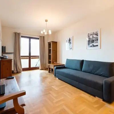 Woronicza Homey Wooden Apartment by BookingHost