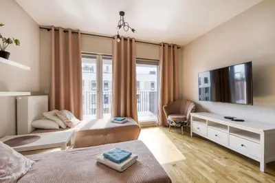 Telewizja i/lub zestaw kina domowego w obiekcie Gama Home Szwedzka 30