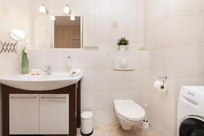 Łazienka w obiekcie Warsaw Ursynów Modern Apartment by Noclegi Renters