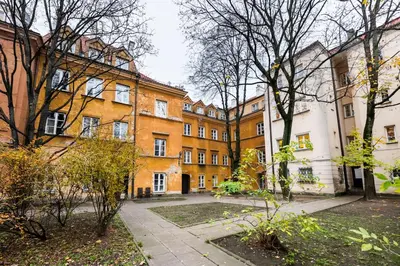 Budynek, w którym mieści się apartament