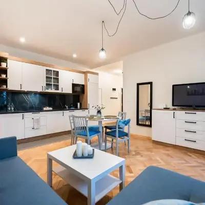 Old Town Eclectic Apartment for 6 people by BookingHost