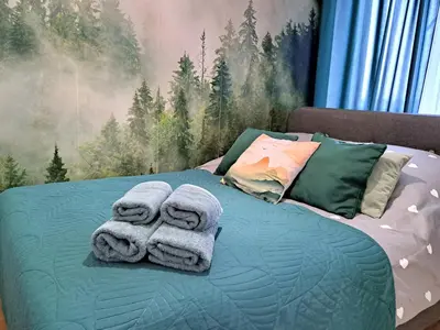 Łóżko lub łóżka w pokoju w obiekcie Chillout Airport Apartment KL33 - air condition & free parking