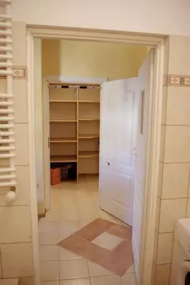 Łazienka w obiekcie Przestronne studio na spokojnym osiedlu, Free parking space