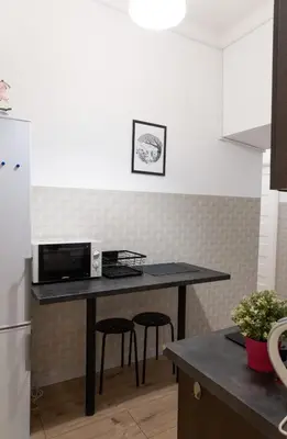 Kuchnia lub aneks kuchenny w obiekcie ClickTheFlat Aleje Niepodległości Center Apart Rooms