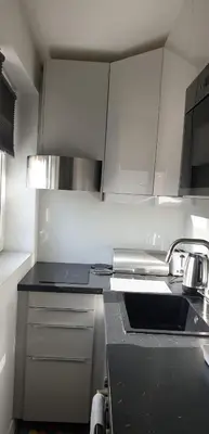 Kuchnia lub aneks kuchenny w obiekcie Apartament Złota 60- Warsaw
