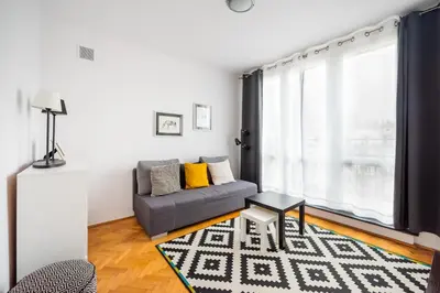 Część wypoczynkowa w obiekcie Superior Metro Centrum Apartment by BookingHost