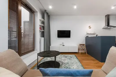 Telewizja i/lub zestaw kina domowego w obiekcie Pory 57 by Homeprime