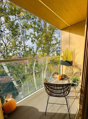 Balkon lub taras w obiekcie ApartamentySnu, Wola Premium I z parkingiem