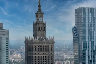 Widok na miasto Warszawa z tego apartamentu