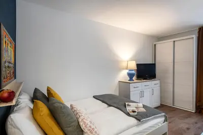 Telewizja i/lub zestaw kina domowego w obiekcie ShortStayPoland Okrąg (B107)