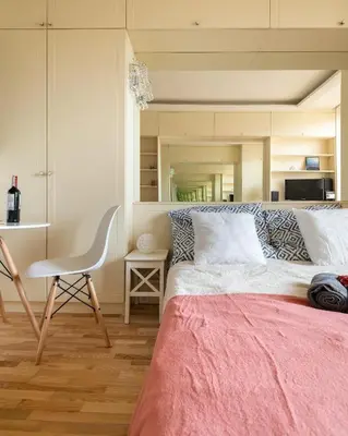 Łóżko lub łóżka w pokoju w obiekcie Plac Konstytucji 3 Prywatne mieszkanie w Centrum Miasta 200m od metra Politechnika Samodzielne Zameldowanie! Self Check-in System