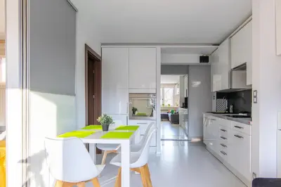 Kuchnia lub aneks kuchenny w obiekcie W sercu Powiśla, Balkon, Klimatyzacja, WiFi, brak TV