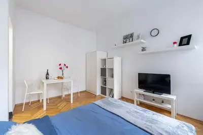 Plan piętra w obiekcie Krakowskie Przedmieście 63 Prywatne mieszkanie na Starówce 50m od Placu Zamkowego Samodzielne Zameldowanie! Self Check-in System!
