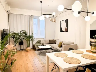 Część wypoczynkowa w obiekcie UnitApartament DeLux Warszawa Centrum blisko Plac Zbawiciela Hala Koszyki Metro Politechnika Jest to elegancki i wygodny apartament na noclegi i pobyt w Warszawie - Zapraszamy