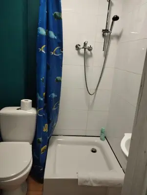 Łazienka w obiekcie MiniStudio w Hostel Solec50 by Metro Station Centrum Kopernika Elektrownia Powisle 23 UNIT