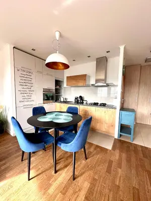 Kuchnia lub aneks kuchenny w obiekcie Gocław 2 rooms Parking Free