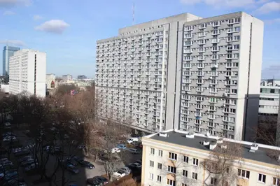 Budynek, w którym mieści się apartament