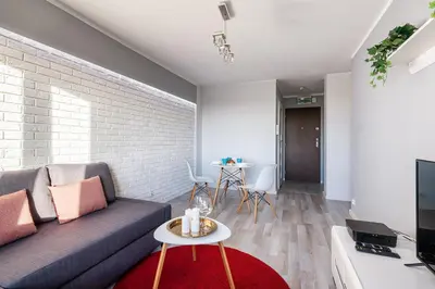 Telewizja i/lub zestaw kina domowego w obiekcie Anielewicza 36 - Good Apartments - dwupokojowy apartament, blisko Centrum