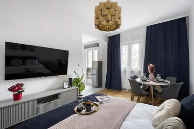 Telewizja i/lub zestaw kina domowego w obiekcie Apartment Old Town by Arrenda