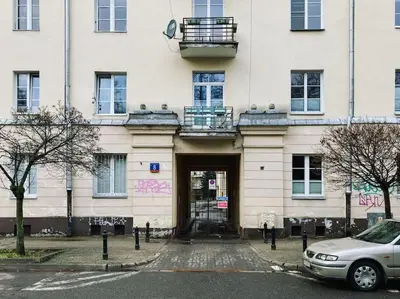 Budynek, w którym mieści się apartament