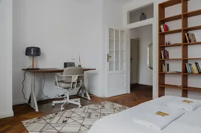 Łóżko lub łóżka w pokoju w obiekcie Warsaw Concierge Targowa