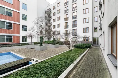 Budynek, w którym mieści się apartament