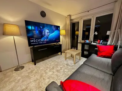 Telewizja i/lub zestaw kina domowego w obiekcie DECOR 3 metro fast WiFi 1Gbs 80'TV HBO Disney AppleTV