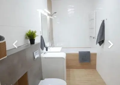 Telewizja i/lub zestaw kina domowego w obiekcie ViviAppartments, Warsaw, Targowek