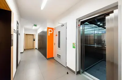 Plan piętra w obiekcie Metro Bemowo Colourful Apartment by BookingHost