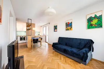 Kuchnia lub aneks kuchenny w obiekcie Ochota Artistic Space Apartment by BookingHost
