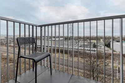 Balkon lub taras w obiekcie Sokołowska Apartment Warsaw Wola by Noclegi Renters