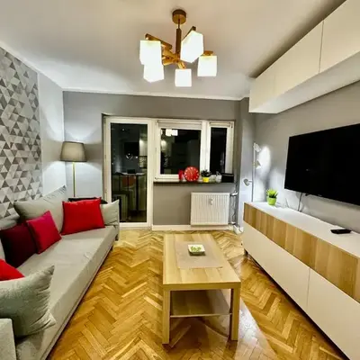 HOLIDAY 5 Air Condition WiFi 75'TV Netflix Disney HBO AppleTV