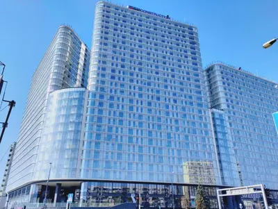 Budynek, w którym mieści się apartament