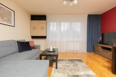 Telewizja i/lub zestaw kina domowego w obiekcie Karmelicka City Studio Apartment by Noclegi Renters