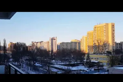 Widok na miasto Warszawa z tego apartamentu