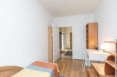 Łóżko lub łóżka w pokoju w obiekcie ROOM, Pirenejska 20 Cozy Rooms
