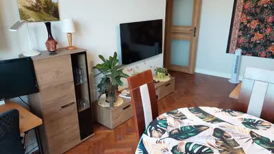 Telewizja i/lub zestaw kina domowego w obiekcie Zeromskiego Apartment - Warsaw