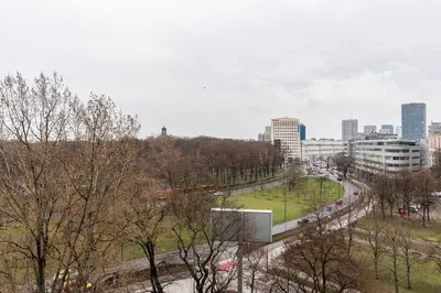 Widok na miasto Warszawa z tego apartamentu