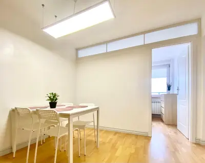 Telewizja i/lub zestaw kina domowego w obiekcie K22 Apartments Pole Mokotowskie