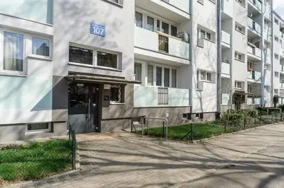 Budynek, w którym mieści się apartament